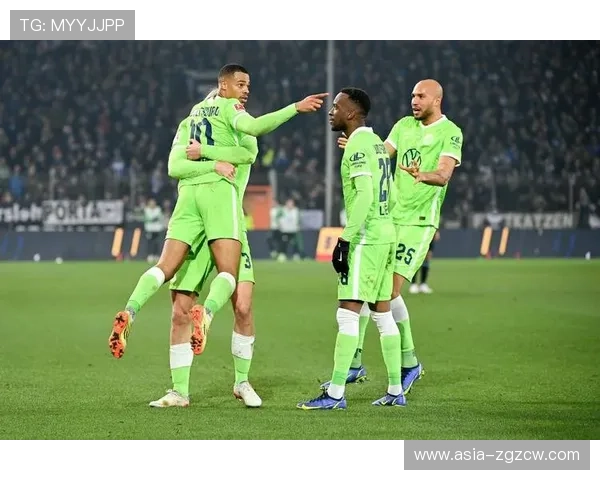 沃尔夫斯堡2-1险胜圣保利，保级关键三分收入囊中